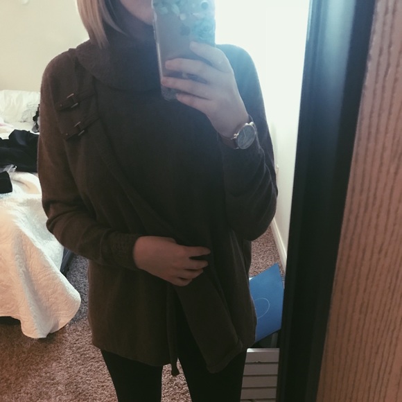 Ellen Tracy sweater - Picture 3 of 3